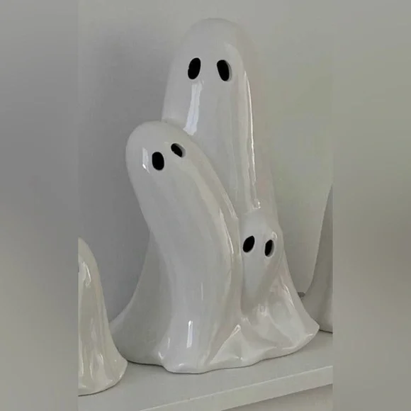 White Ceramic Ghost - Picture 1 of 1